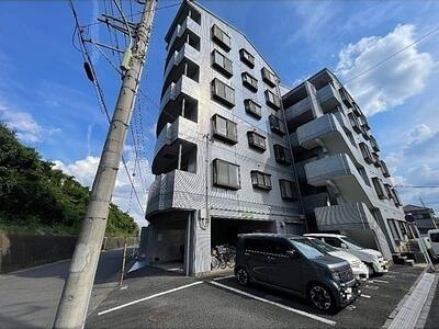 鉄筋コンクリート造のマンションです。